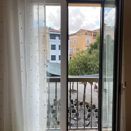Lovely 2 Bedrooms Main Square *