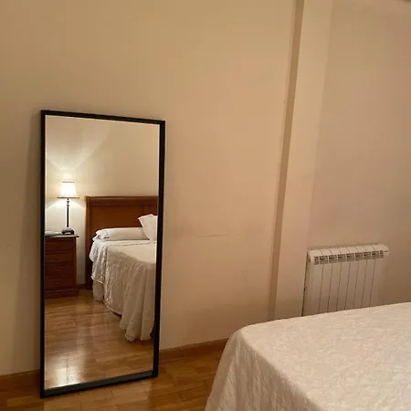 Apartment Lovely 2 Bedrooms Main Square