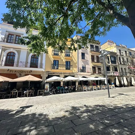 Lovely 2 Bedrooms Main Square Lejlighed *