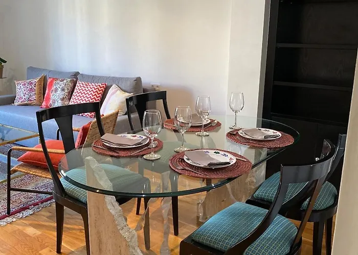 Lovely 2 Bedrooms Main Square Lejlighed